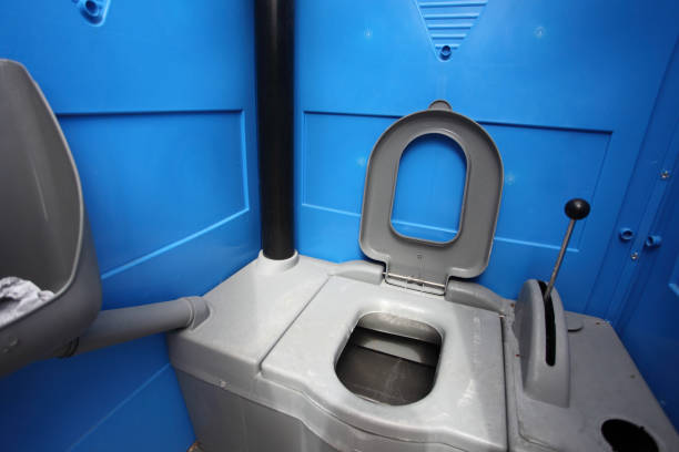Best Porta potty delivery and setup  in Niverville, NY